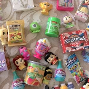 5pc Mystery Toy Scoop All Branded Toys